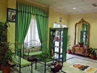 Hotel Mitra Crisalida Cabra