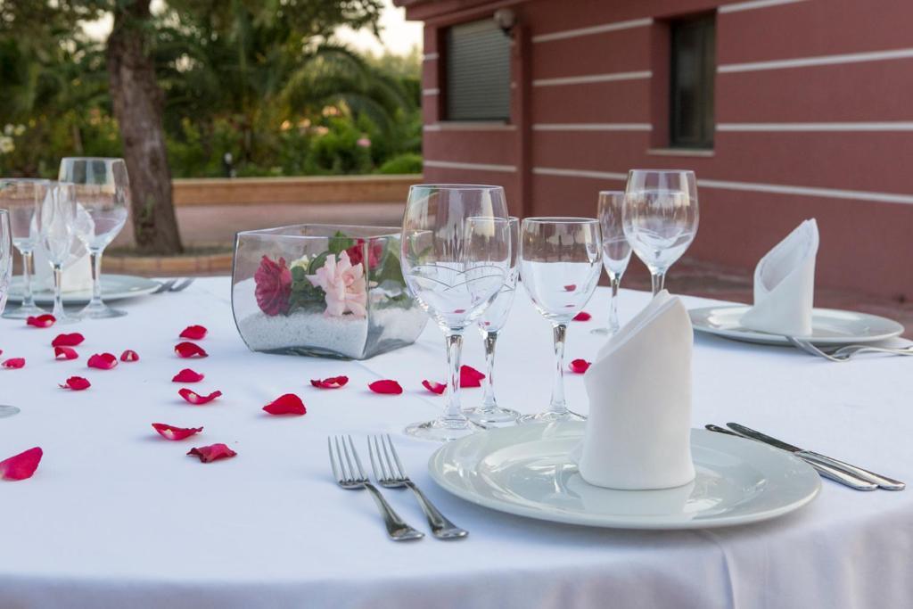 Mitra Crisalida Hotel 2*